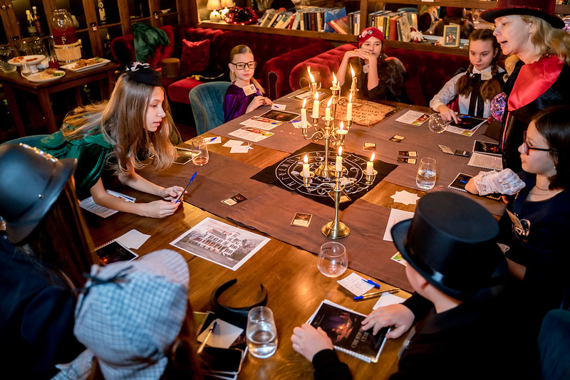 Как отметить 8 Марта в школе: праздничное украшение класса в Novosibirsk