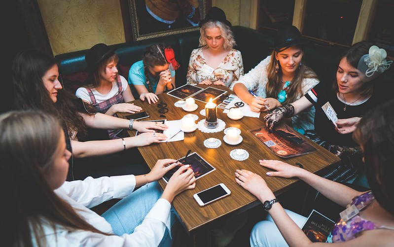 Хэллоуинская вечеринка с мистической атмосферой в Novosibirsk