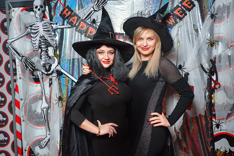 Декор и эко-атмосфера Хэллоуина 2025 в Novosibirsk