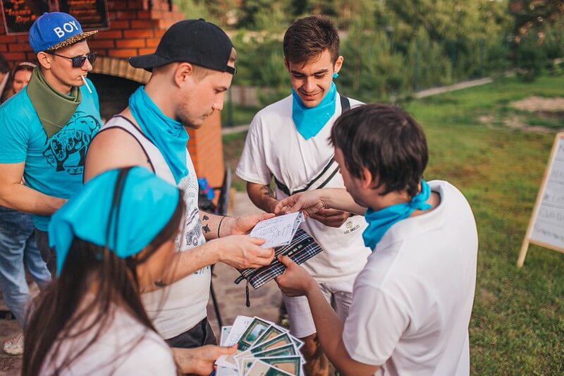 Как отметить майские праздники на природе в Новосибирске — идеи отдыха, квесты и сценарии